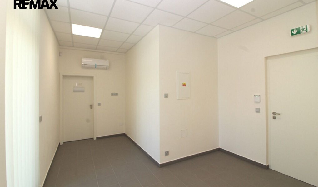 Pronájem komerčního objektu (jiného typu) 49 m², Praha – náhled fotky 8