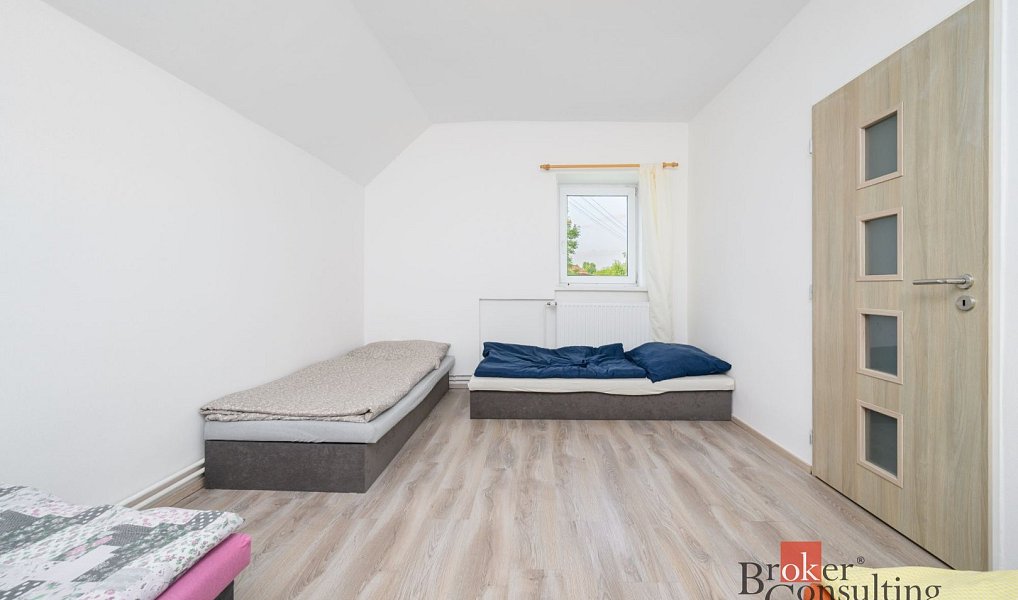 Prodej domu 240 m² s pozemkem 888 m², Bulovka – náhled fotky 27