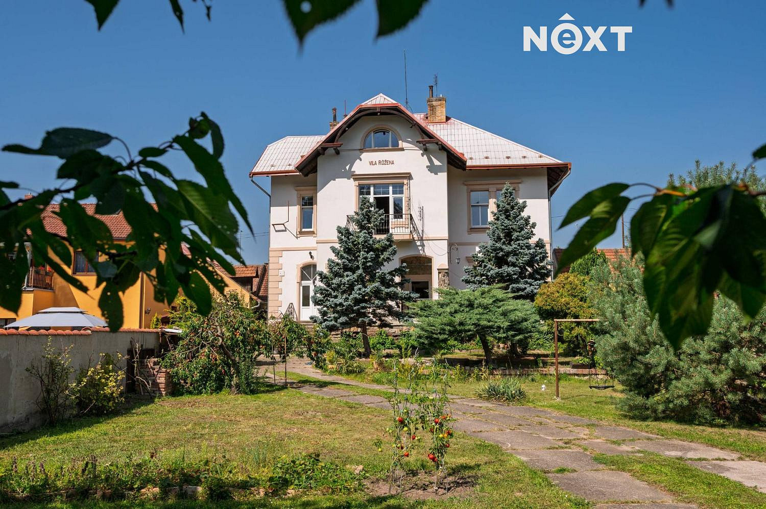 Prodej domu 360 m² s pozemkem 1 402 m²