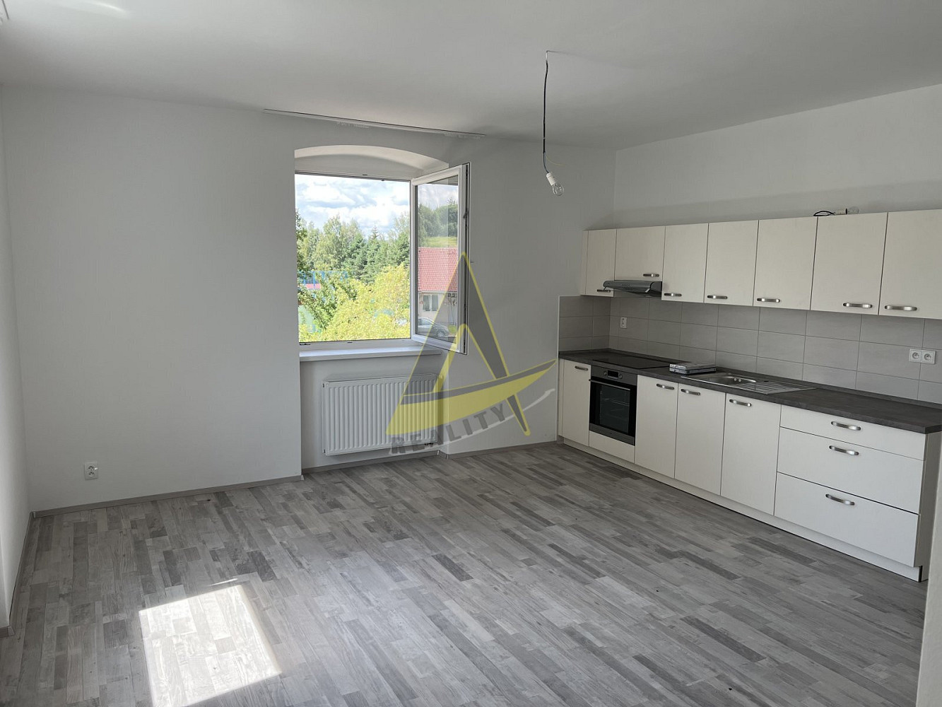 Pronájem bytu 3+kk 108 m²