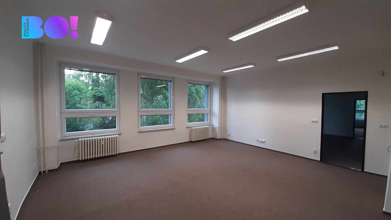 Pronájem kanceláře 820 m² – fotografie 2
