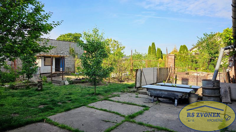 Prodej domu 235 m² s pozemkem 645 m² – fotografie 2