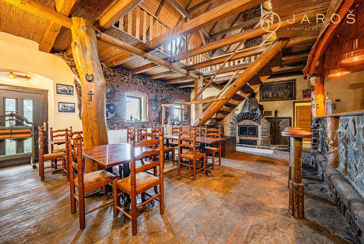 Prodej restaurace 590 m² – fotografie 2