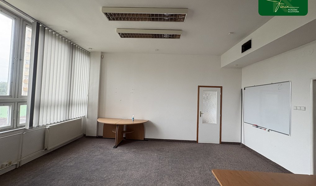 Pronájem kanceláře 1 722 m², Česká Lípa – náhled fotky 4