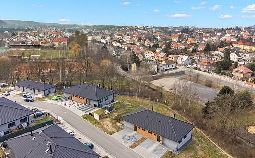 Prodej domu 88 m² s pozemkem 605 m², Na Hoblíku, Kladno - Švermov