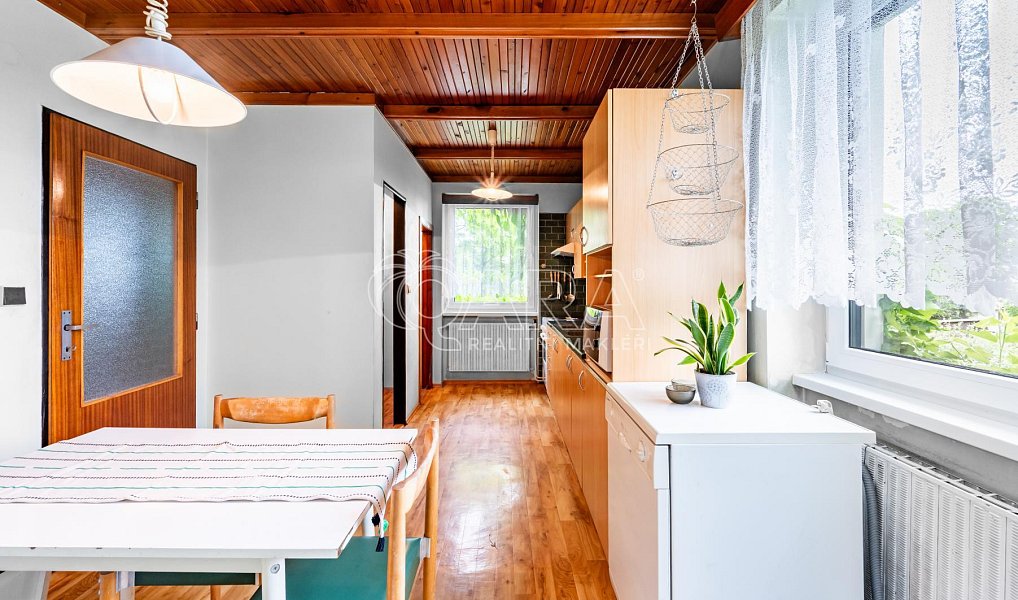 Prodej domu 250 m² s pozemkem 468 m², Tlustice – náhled fotky 17