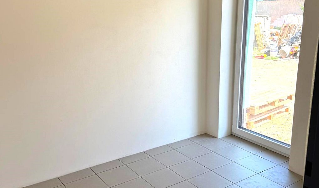 Prodej bytu 3+kk 85 m², Chvaletice – náhled fotky 12