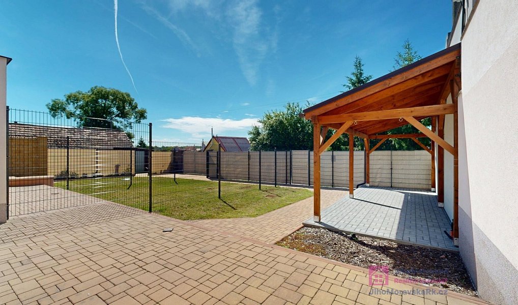 Prodej bytu 3+kk 141 m², Břeclav – náhled fotky 25