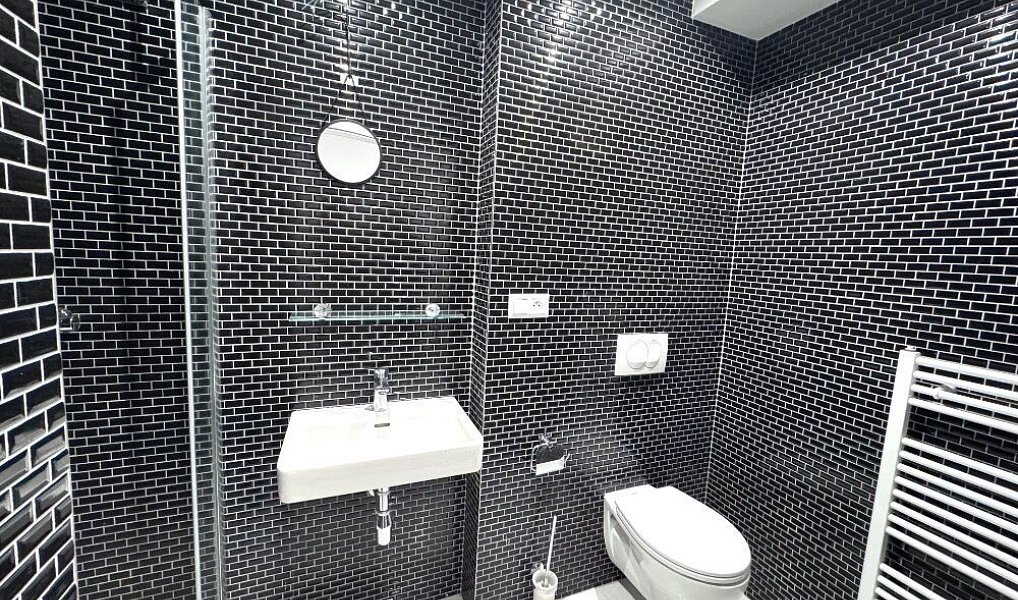 Prodej ubytovacího objektu 486 m², Dalovice – náhled fotky 17