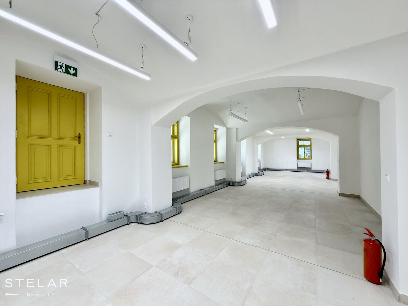 Pronájem obchodních prostor 137 m² – fotografie 4
