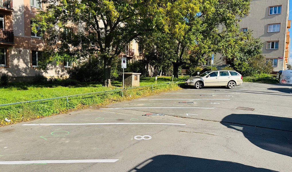 Praha, Černokostelecká, parkovací stání pronájem, Praha – náhled fotky 4