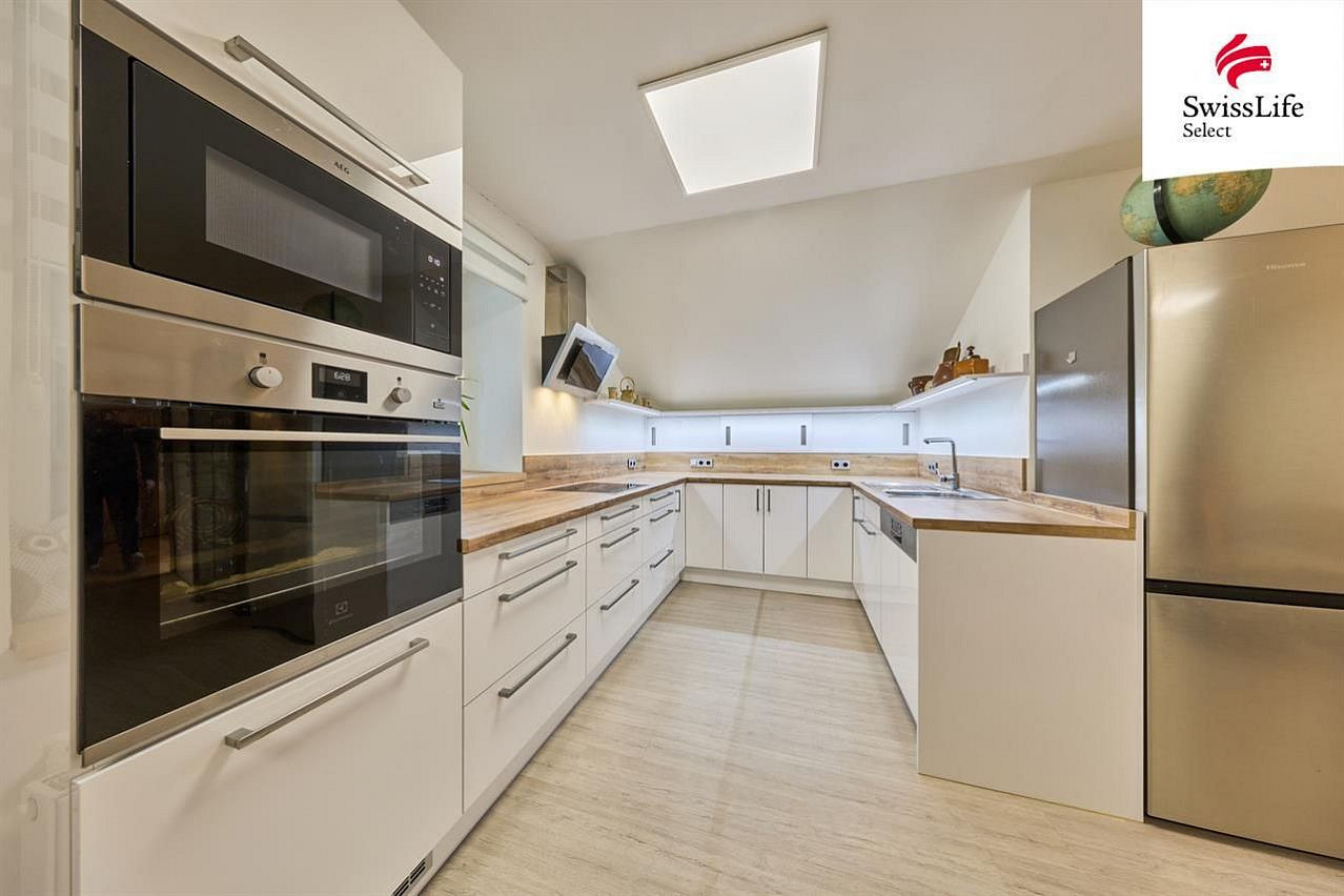 Prodej domu 703 m² s pozemkem 800 m² – fotografie 3