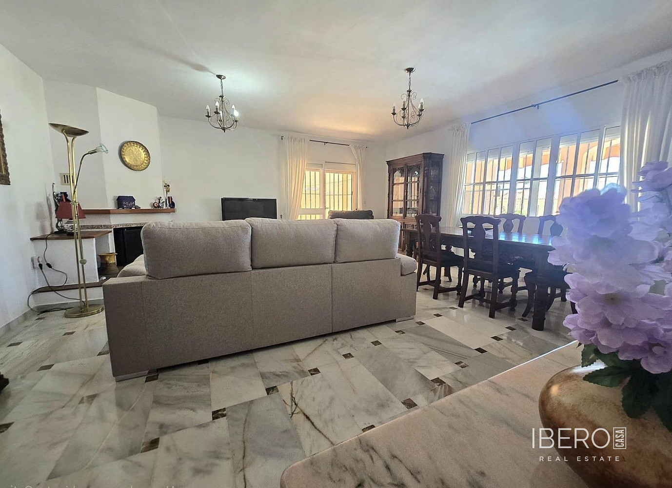 Prodej domu 435 m² s pozemkem 435 m²