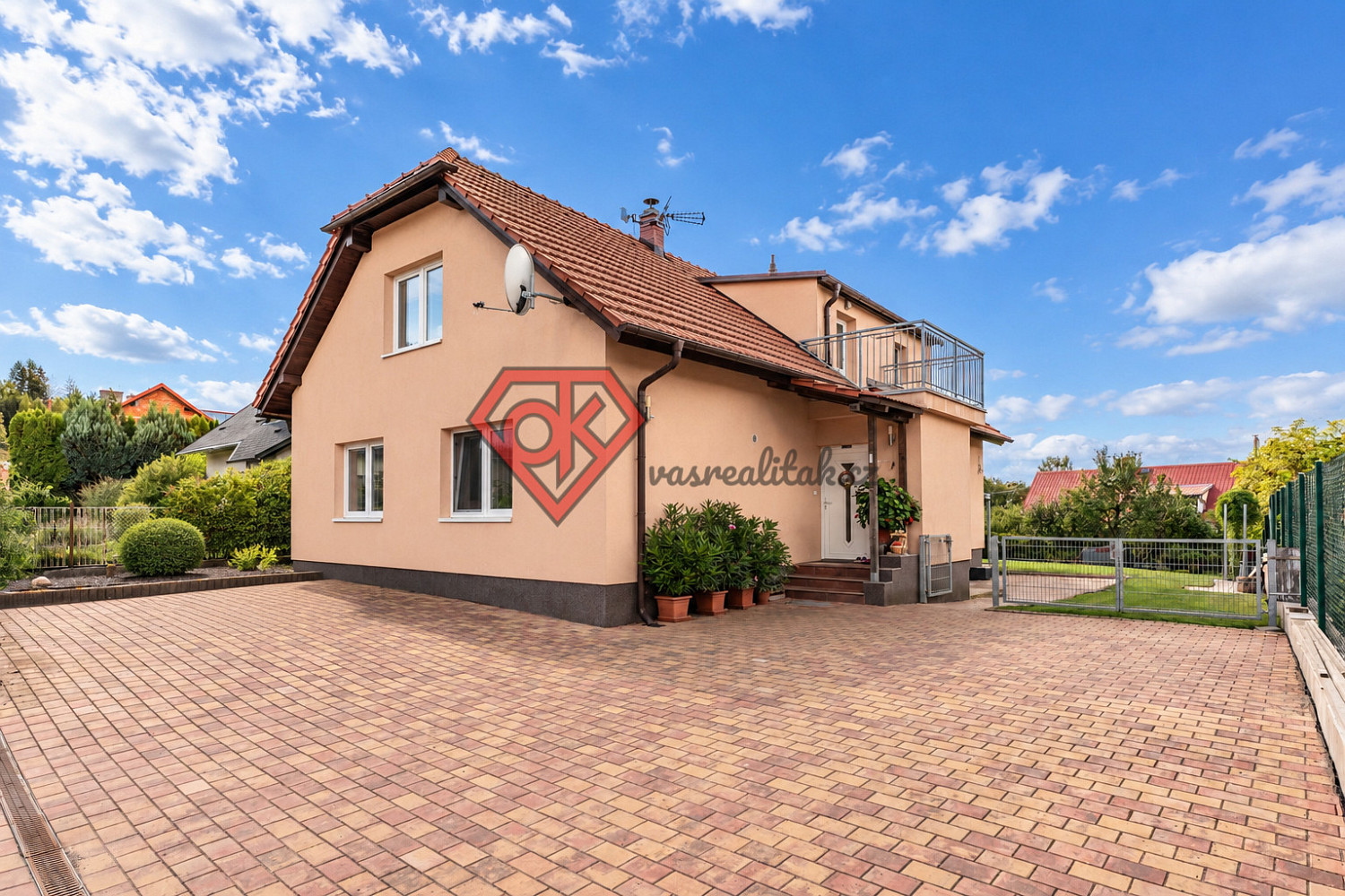 Prodej domu 201 m² s pozemkem 602 m²