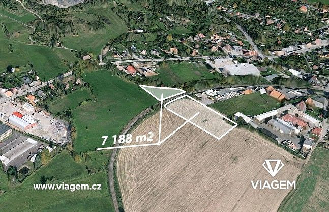 Prodej stavebního pozemku 1 916 m²