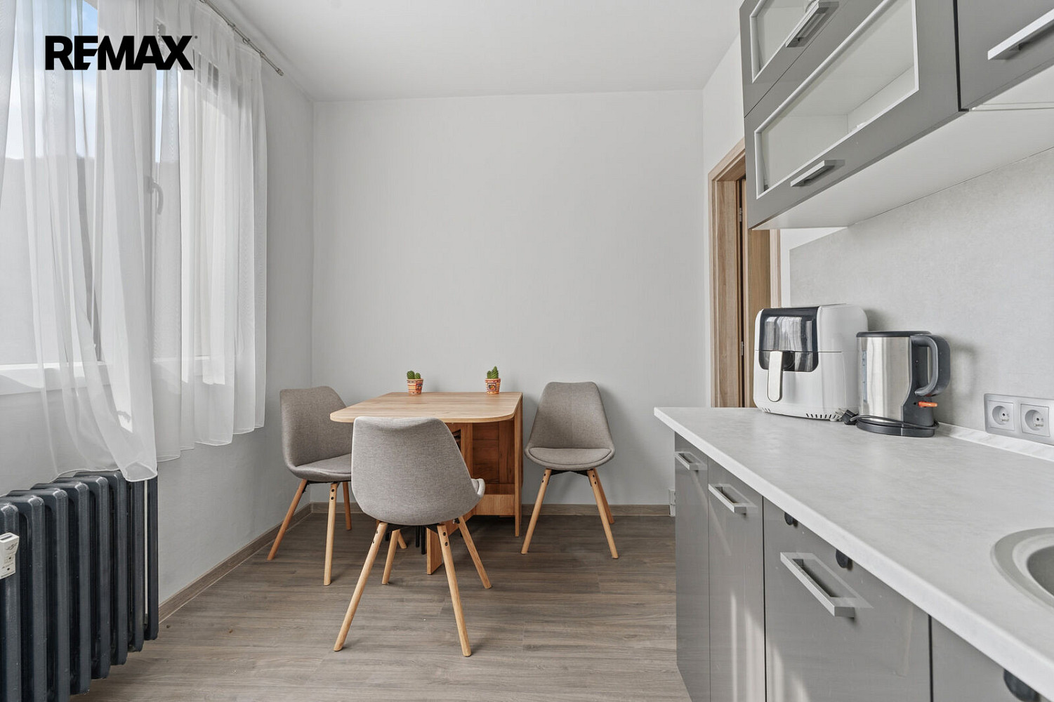 Pronájem bytu 1+1 42 m² – fotografie 2