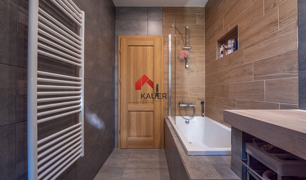 Prodej domu 345 m² s pozemkem 1 575 m², Dolní Lhota – náhled fotky 5