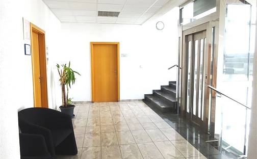 Pronájem kanceláře 33 m², Zarámí, Zlín