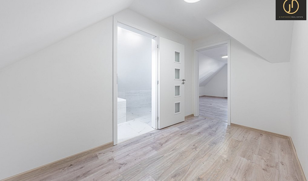 Prodej domu 140 m² s pozemkem 137 m², Chyňava – náhled fotky 18