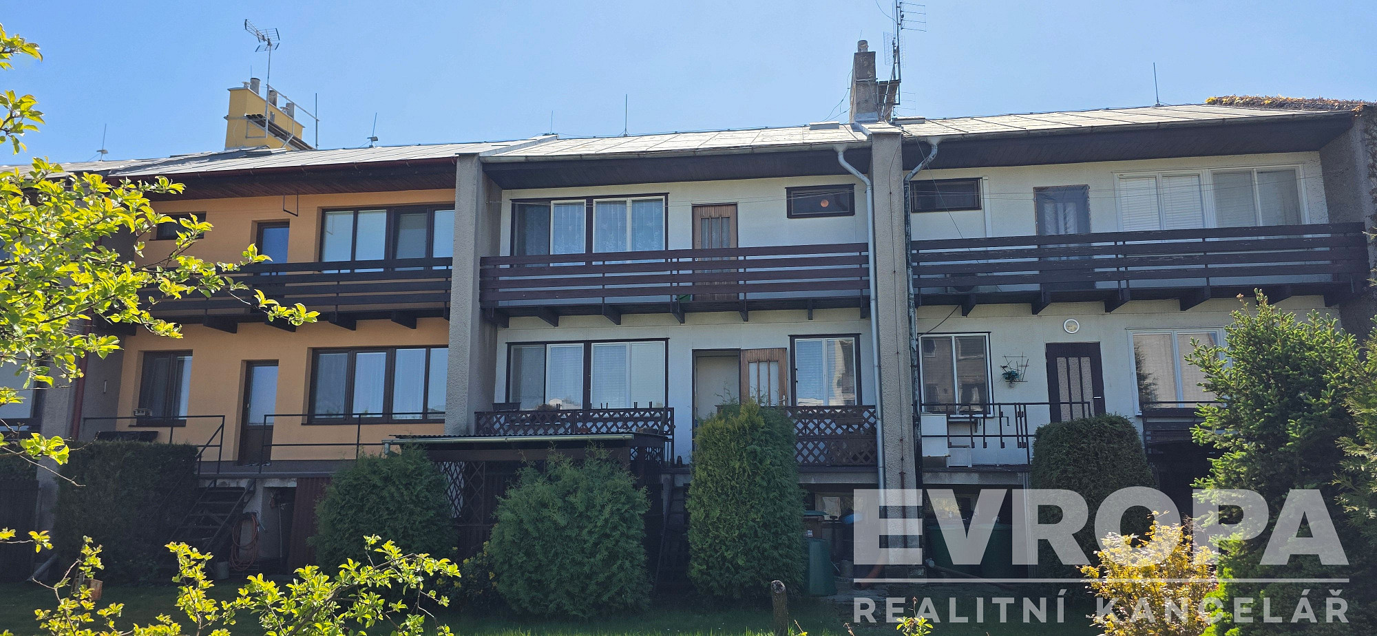 Prodej domu 198 m² s pozemkem 275 m² – fotografie 3