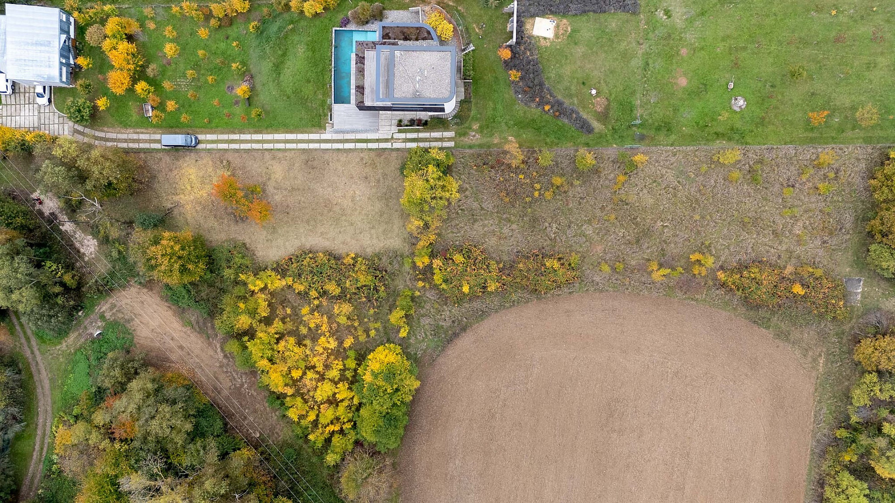 Prodej stavebního pozemku 3 597 m² – fotografie 3