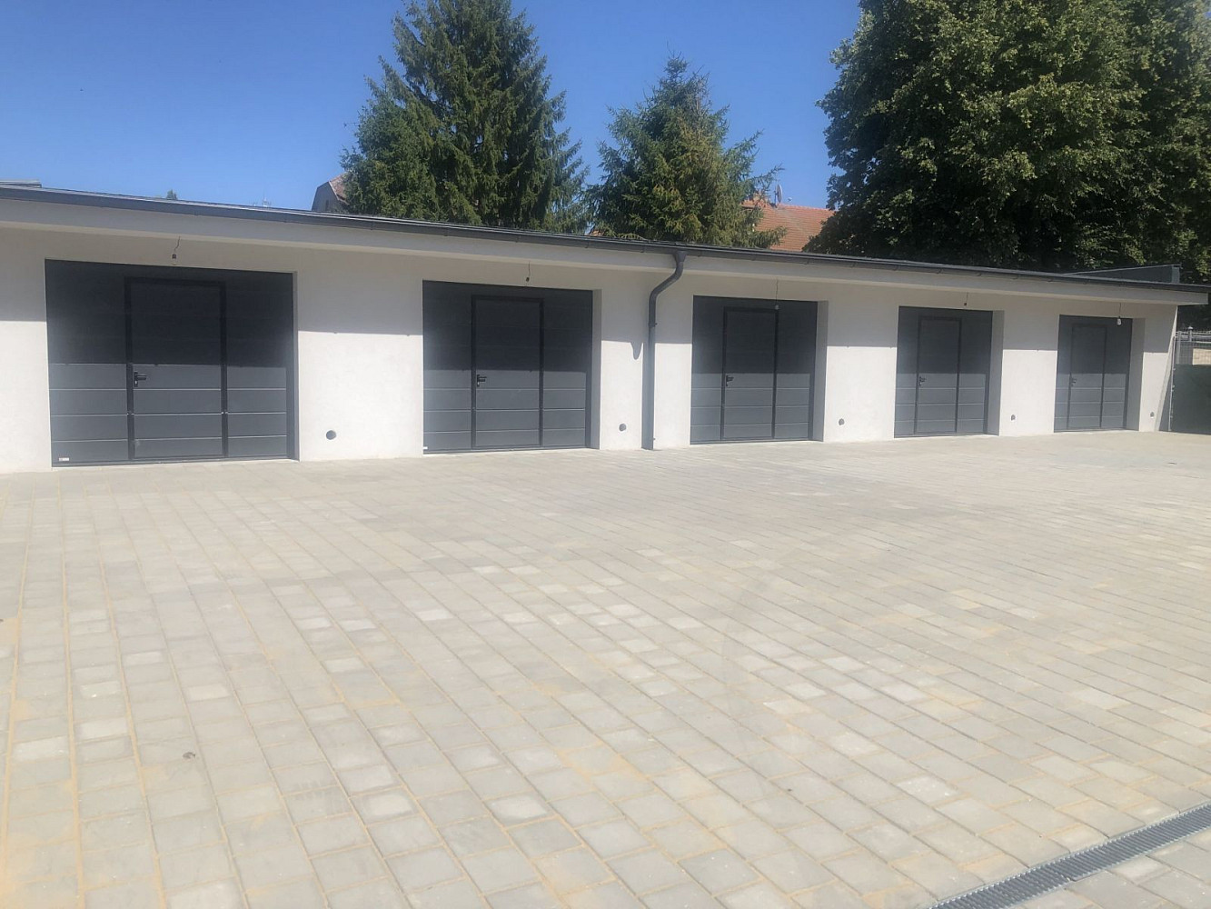 Prodej garáže 30 m2, záhlinická, hulín — photo 2