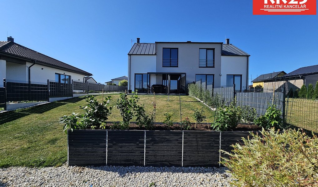 Prodej domu 100 m² s pozemkem 377 m², Chodová Planá – náhled fotky 3
