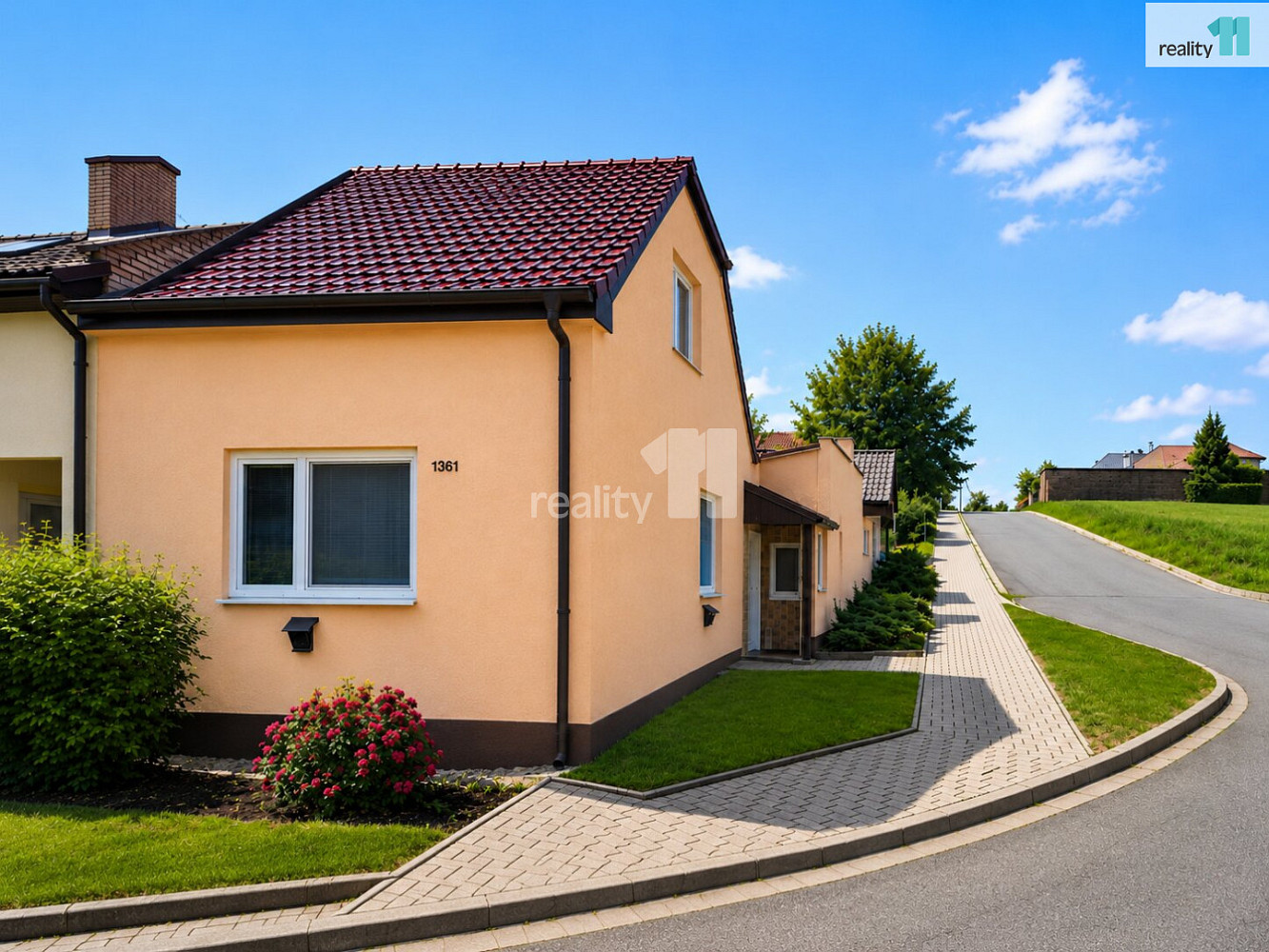 Prodej domu 81 m² s pozemkem 351 m² – fotografie 2