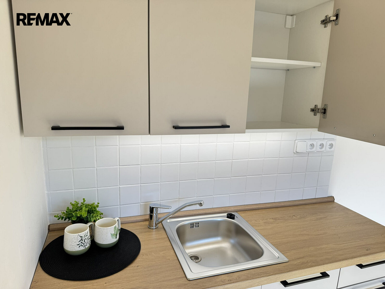 Prodej bytu 1+kk 21 m² – fotografie 2