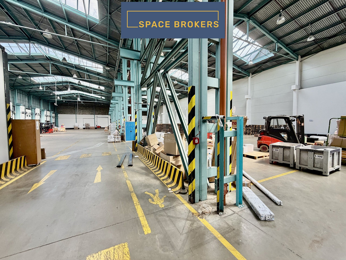 Pronájem skladovacích prostor 2 500 m² – fotografie 2
