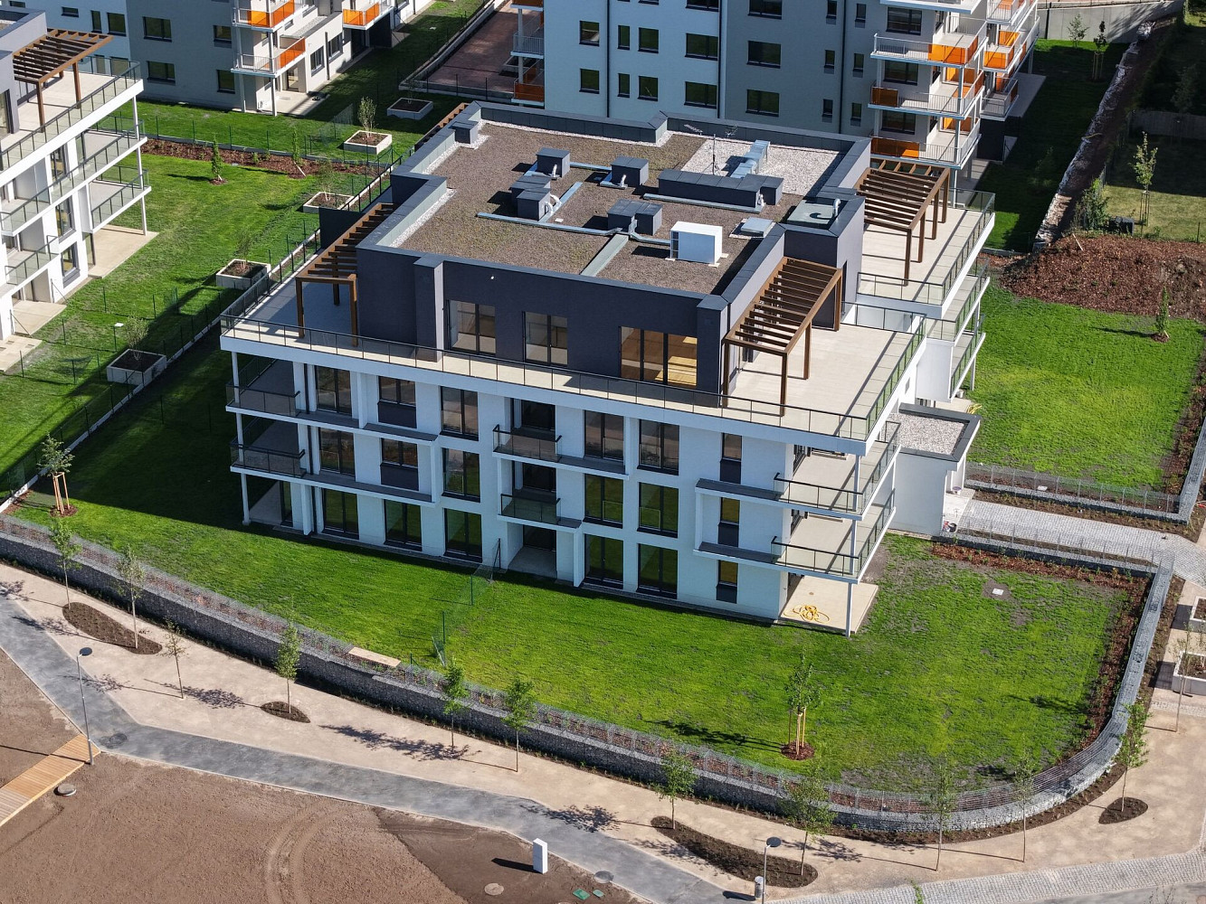 Prodej bytu 3+kk 80 m² – pohled 2