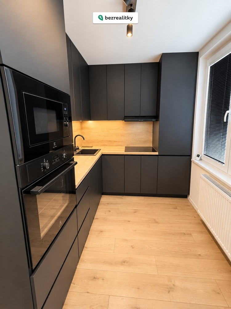 3+1 Apartment in Toužim, Kosmová - More