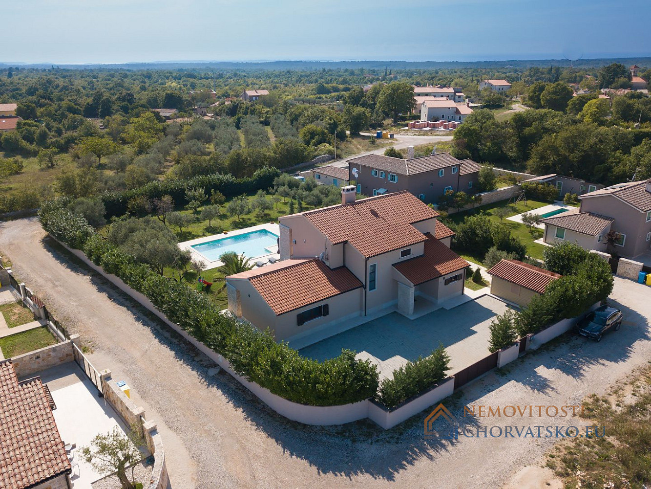 Prodej domu 400 m² s pozemkem 1 980 m² - Widok 5