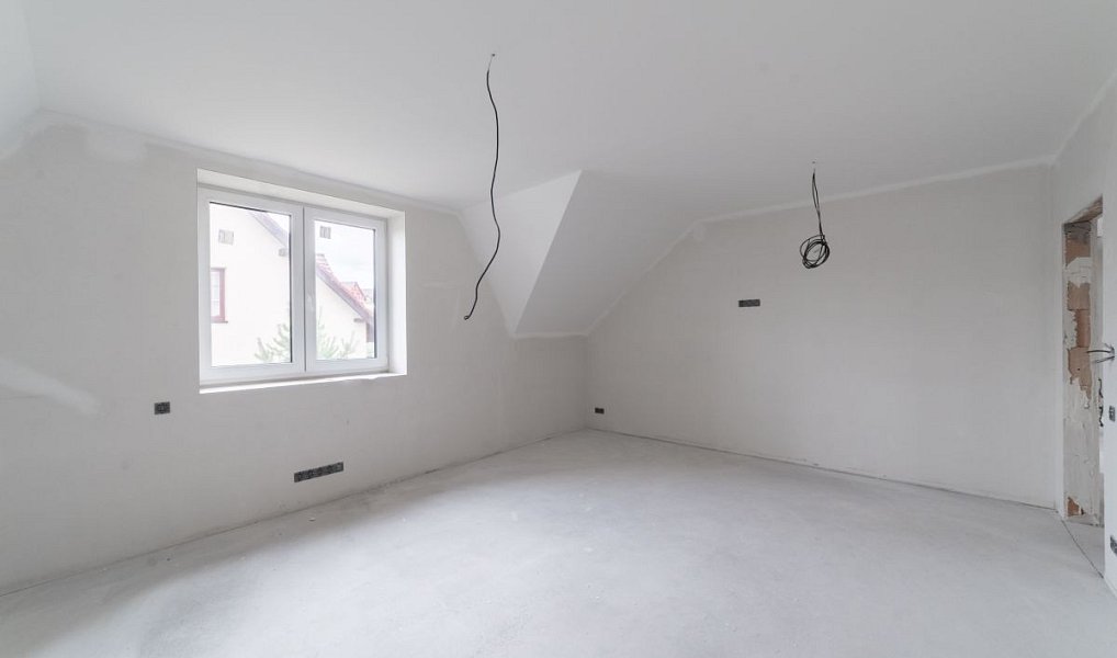 Prodej domu 218 m² s pozemkem 1 043 m², Stará Huť – náhled fotky 32