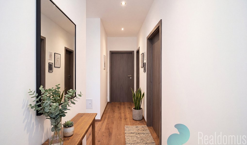 Prodej bytu 3+kk 64 m², Frymburk – náhled fotky 4