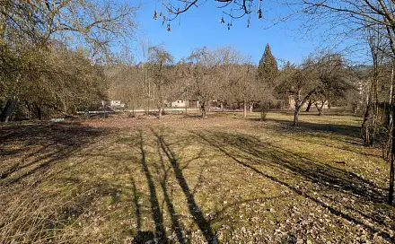 Prodej stavebního pozemku 1 755 m², K cementárně, Praha 5 - Radotín