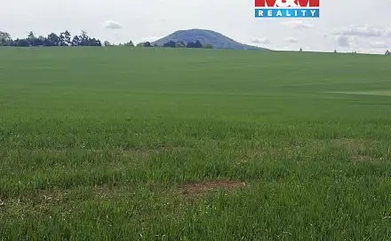 Prodej pole 5 688 m², Roudnice nad Labem, okres Litoměřice