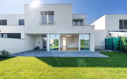 Prodej domu 213 m² s pozemkem 483 m², Na Rybízárně, Brno - Ivanovice