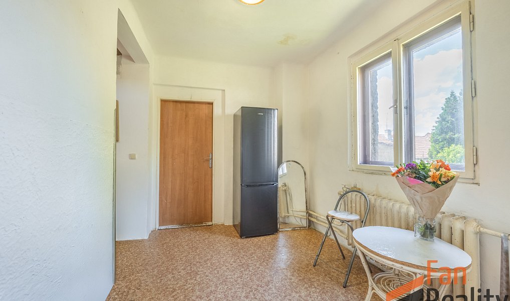 Prodej domu 218 m² s pozemkem 445 m², Hostouň – náhled fotky 10