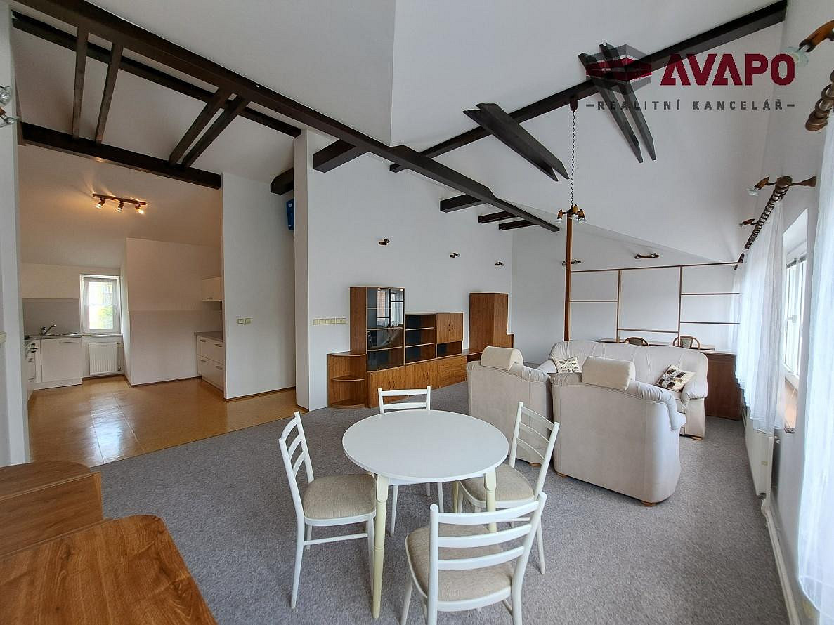 Pronájem bytu 2+kk 70 m² — photo 3