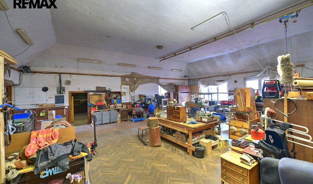 Prodej domu 325 m² s pozemkem 913 m², Zvěstov – náhled fotky 4