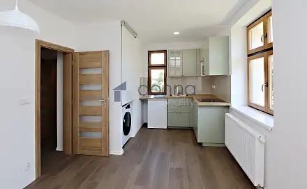 Pronájem bytu 1+1 34 m²