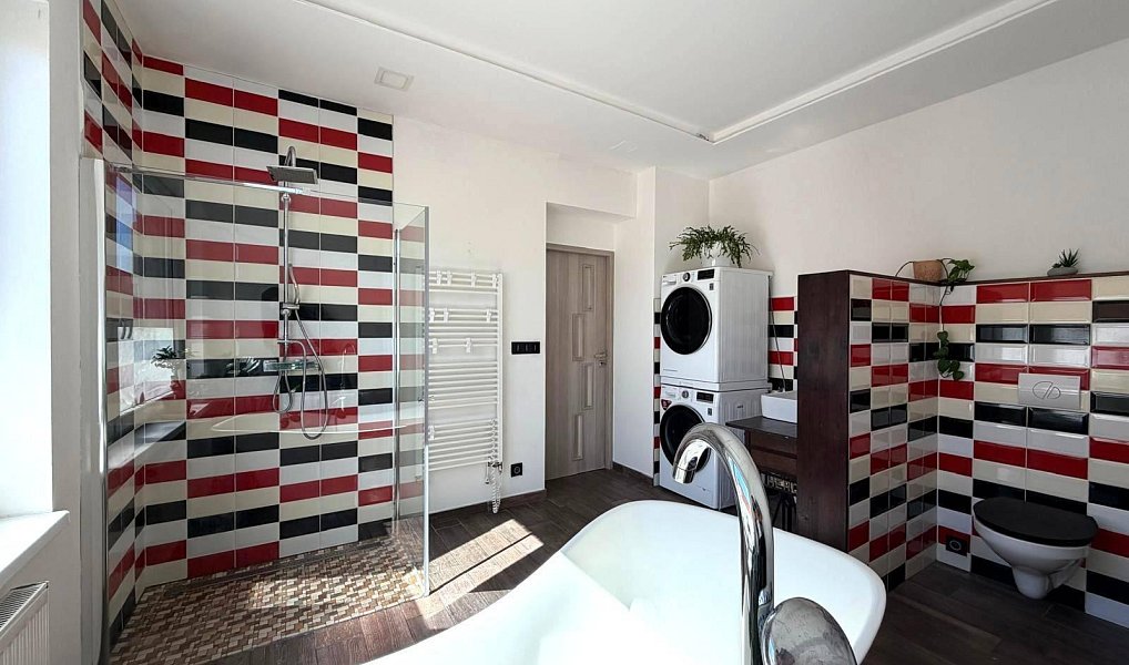 Prodej domu 230 m² s pozemkem 527 m², Jirkov – náhled fotky 11
