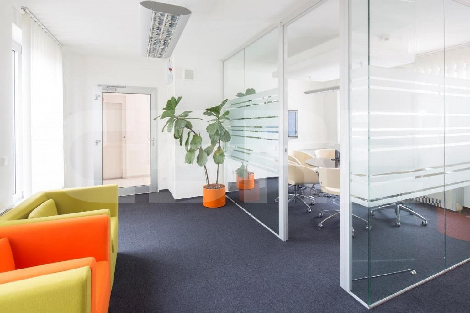Pronájem kanceláře 215 m² – pohled 6