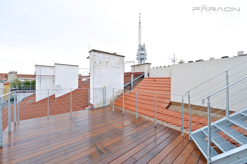 Pronájem bytu 2+kk 60 m² - View 2