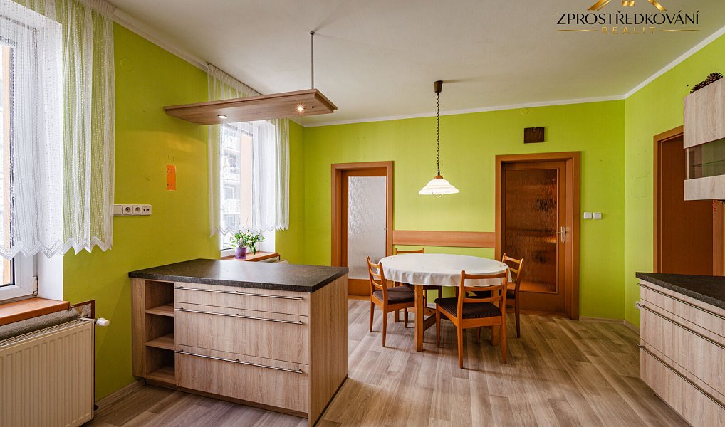 Prodej domu 259 m² s pozemkem 605 m², Kraslice – náhled fotky 8