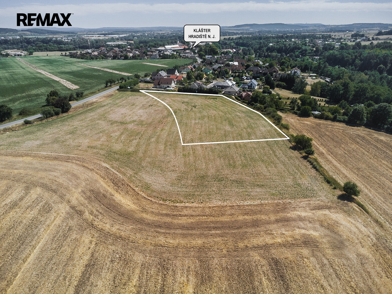 Prodej stavebního pozemku 6 040 m² – fotografie 4