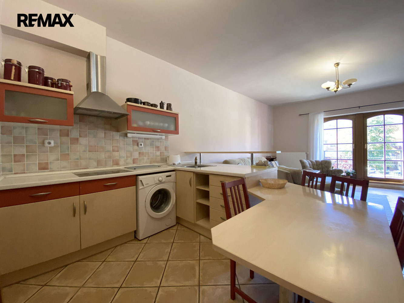 Pronájem bytu 2+kk 84 m² – fotografie 3