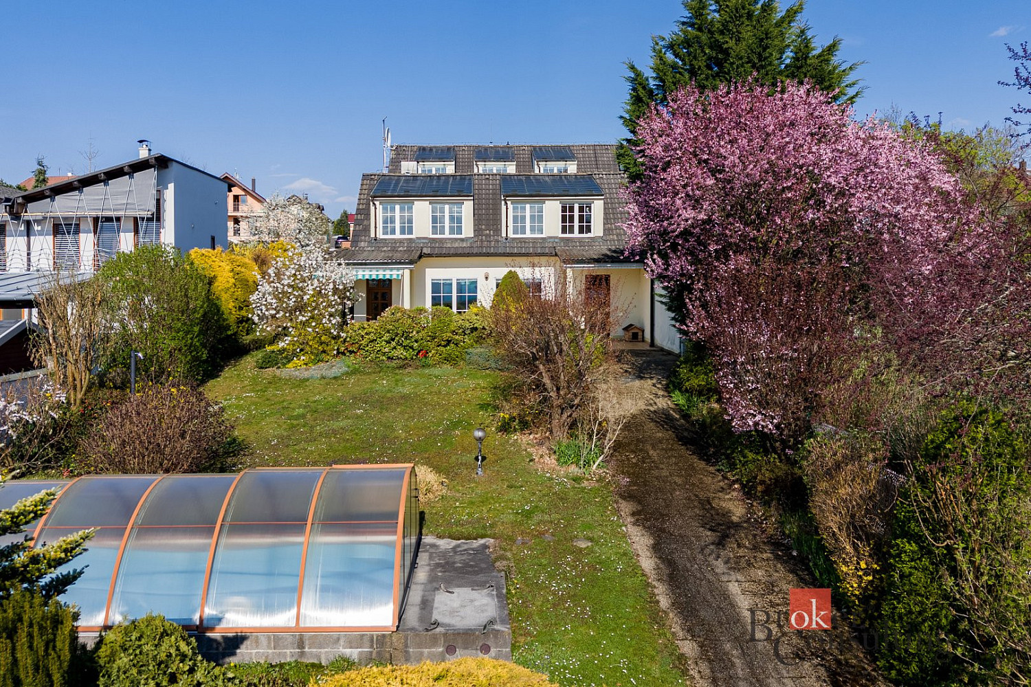 Prodej domu 230 m² s pozemkem 1 214 m²
