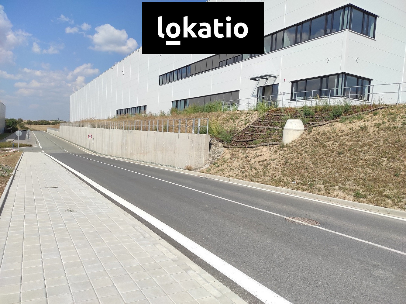 Pronájem skladovacích prostor 1 819 m²